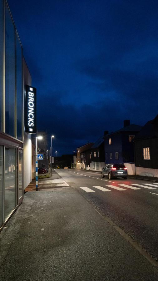 Broncks Apartment 5 - Modern 2-Bedroom In The Heart Of Tórshavn Dış mekan fotoğraf